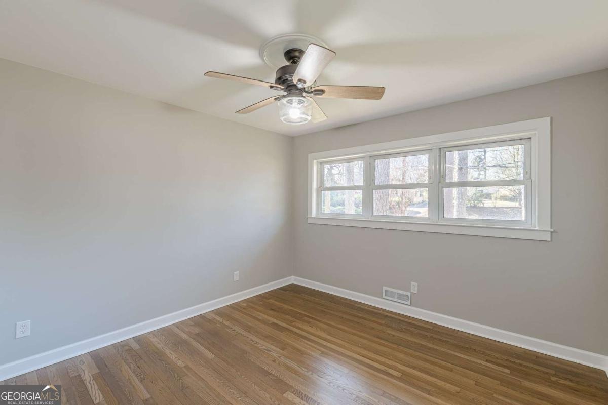 407 North Avenue Hapeville - 44