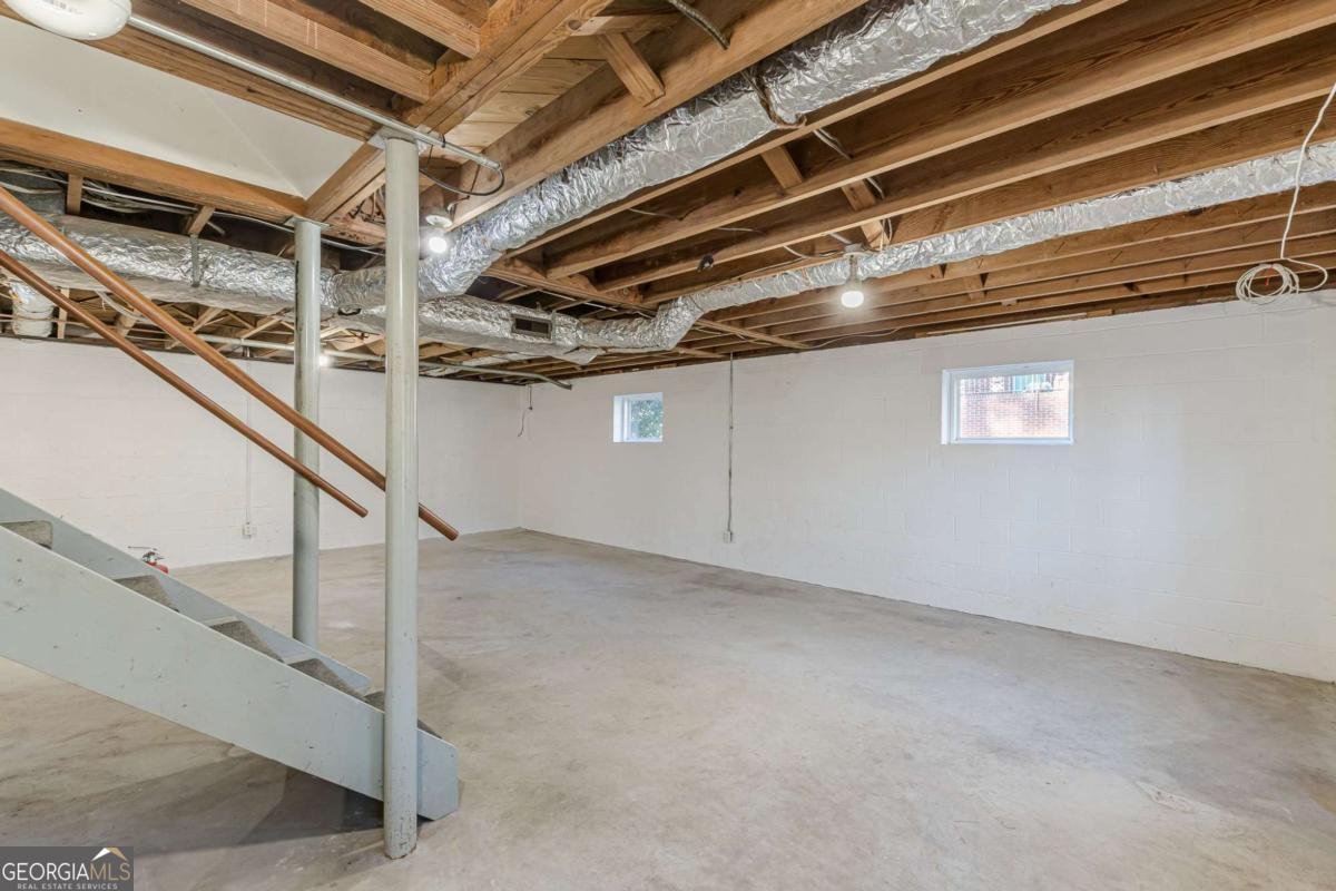 407 North Avenue Hapeville - 48