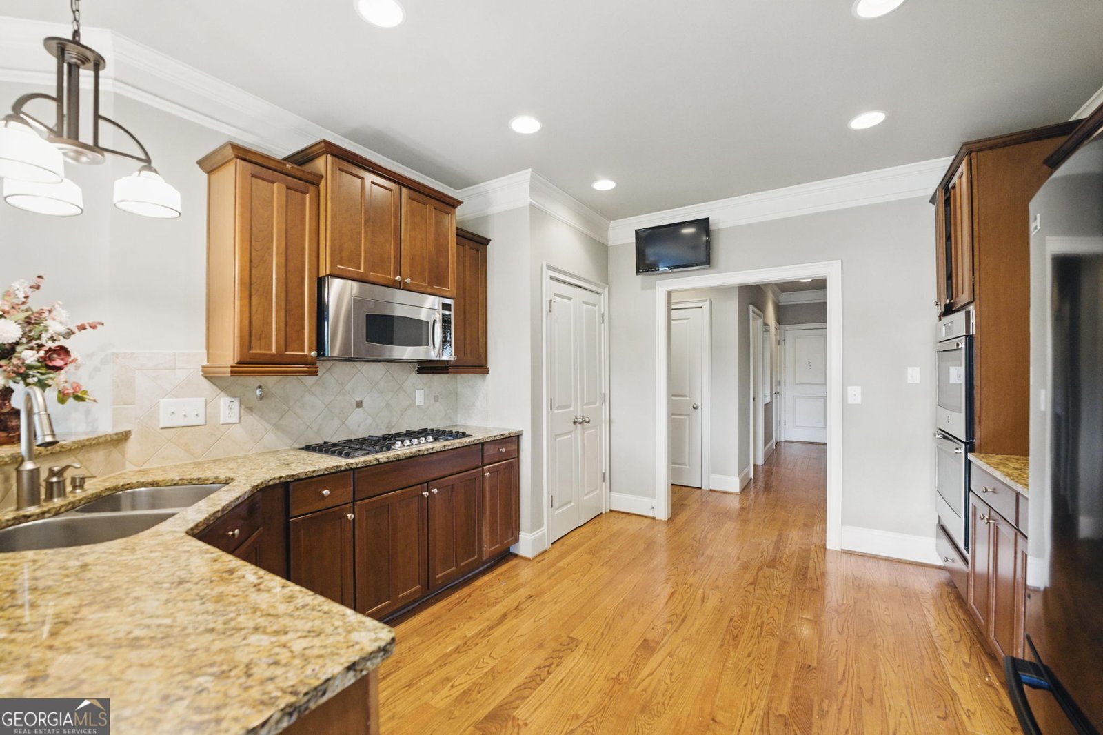627 Warsaw Road Roswell - 1