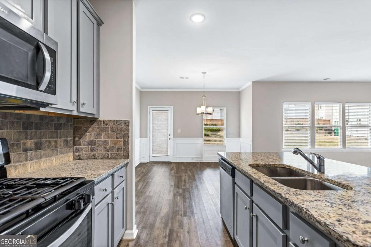 2466 Bear Mountain Street Lithonia - 17