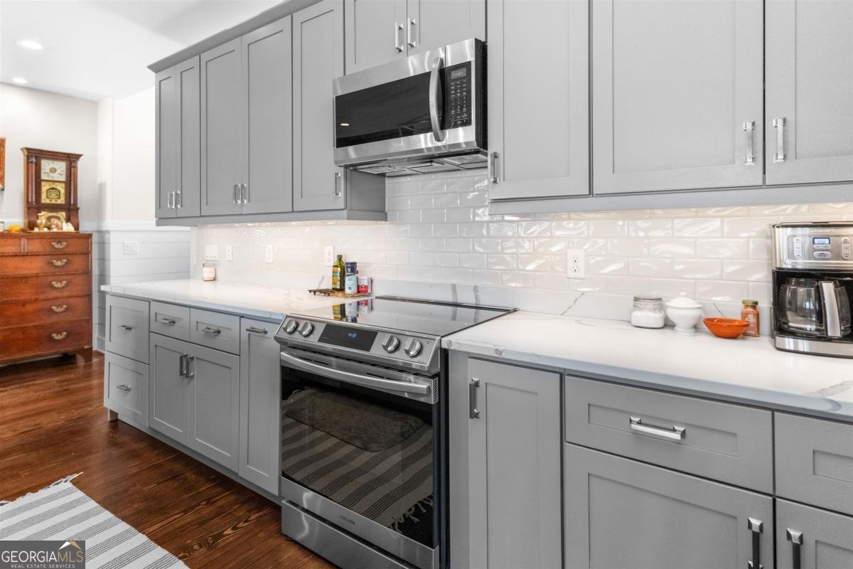 1041 Shoreline Drive Madison - 24