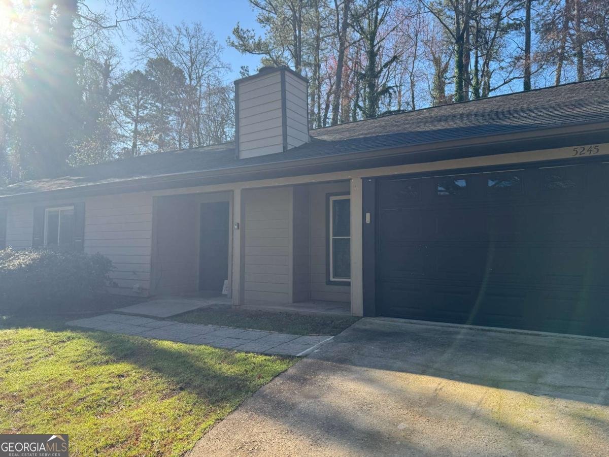 5245 Flat Creek Road Gainesville - 1