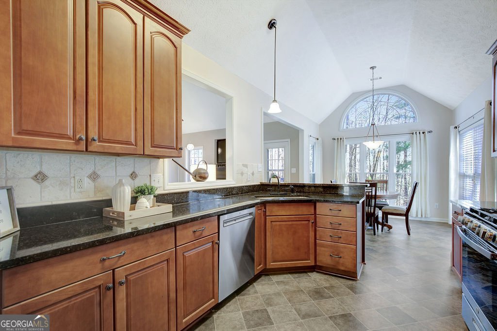 140 Rockglen Court Fayetteville - 31