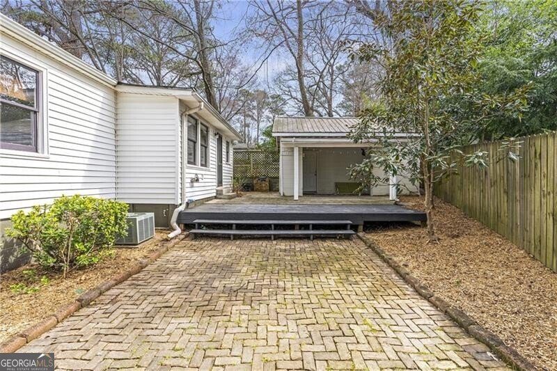 1631 DRESDEN Drive Brookhaven - 33