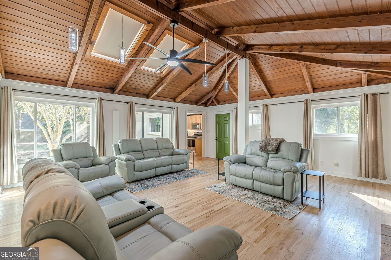 3085 Remington Street East Point - 4