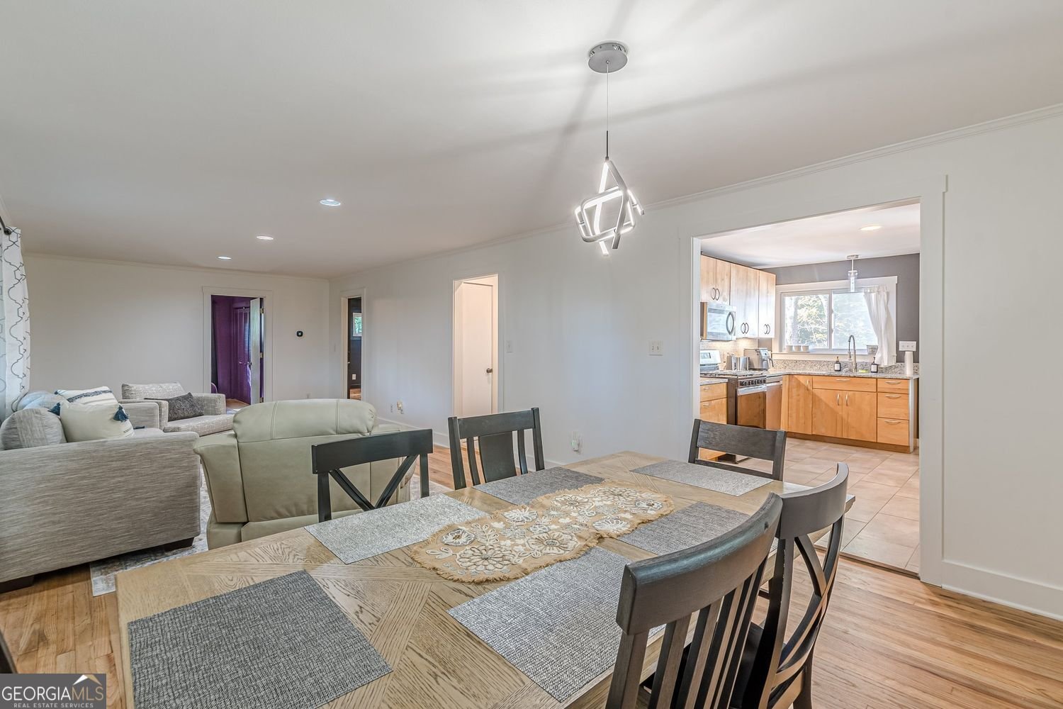 3085 Remington Street East Point - 9