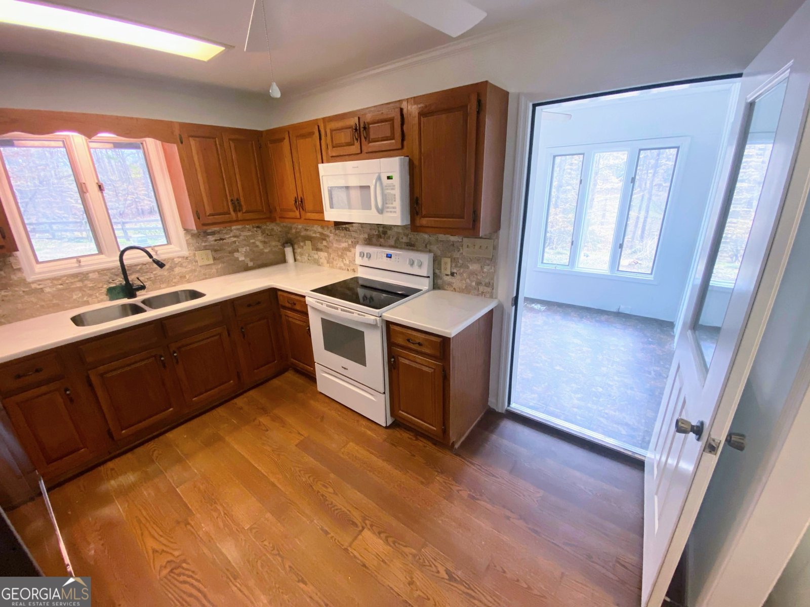 3515 South Bend Road Gainesville - 20
