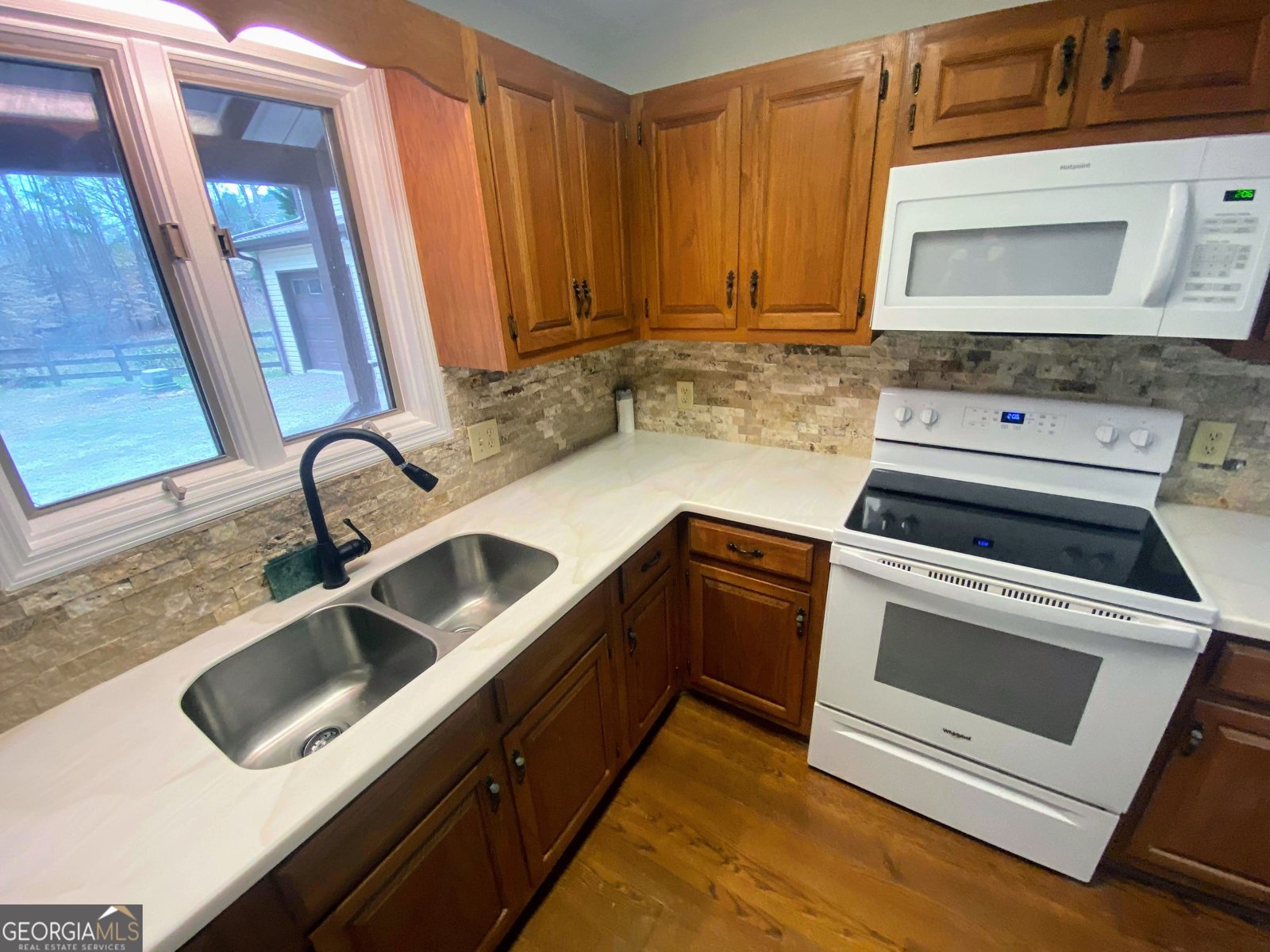 3515 South Bend Road Gainesville - 23