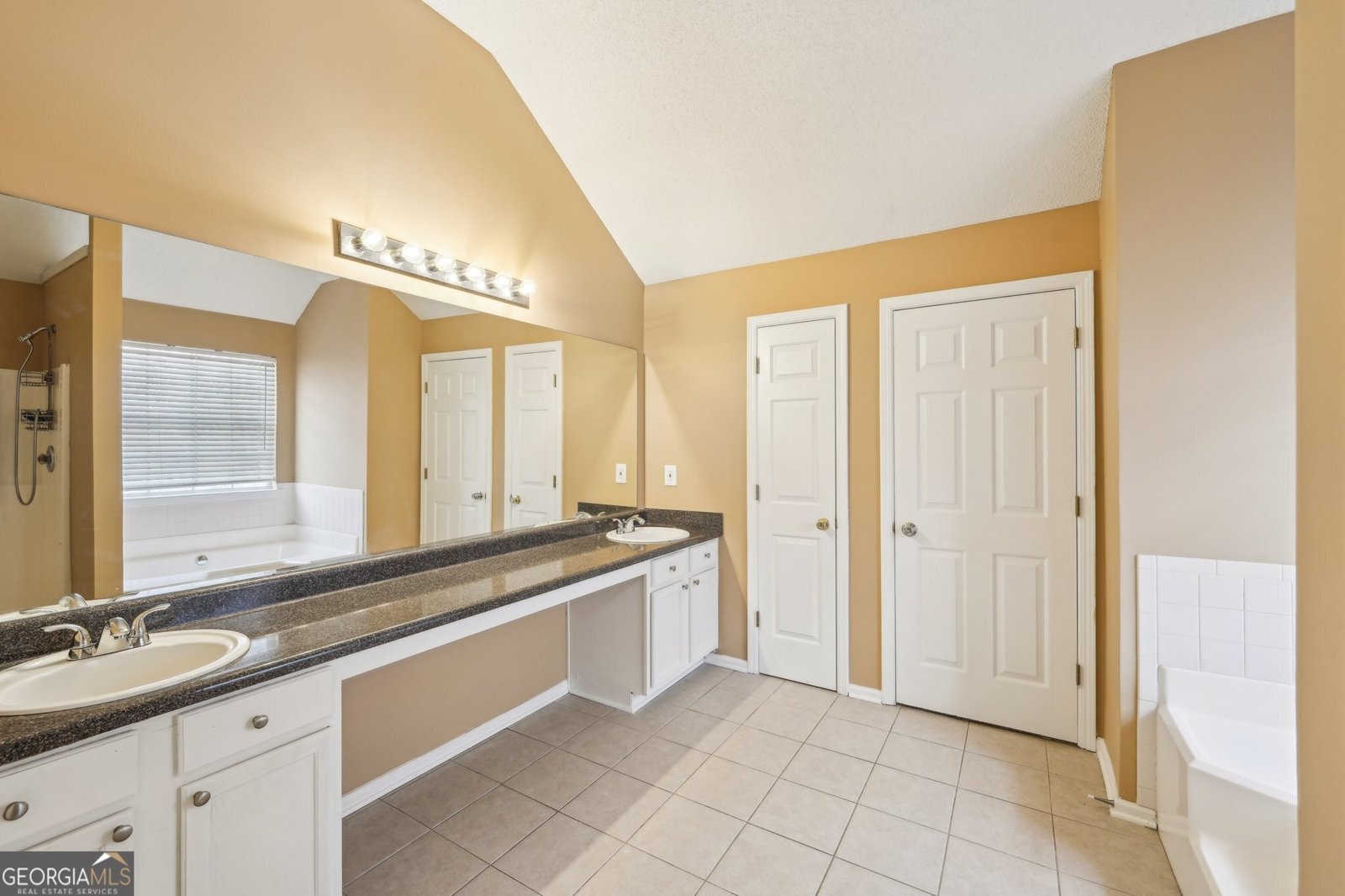 204 Eleanor Court Stockbridge - 51