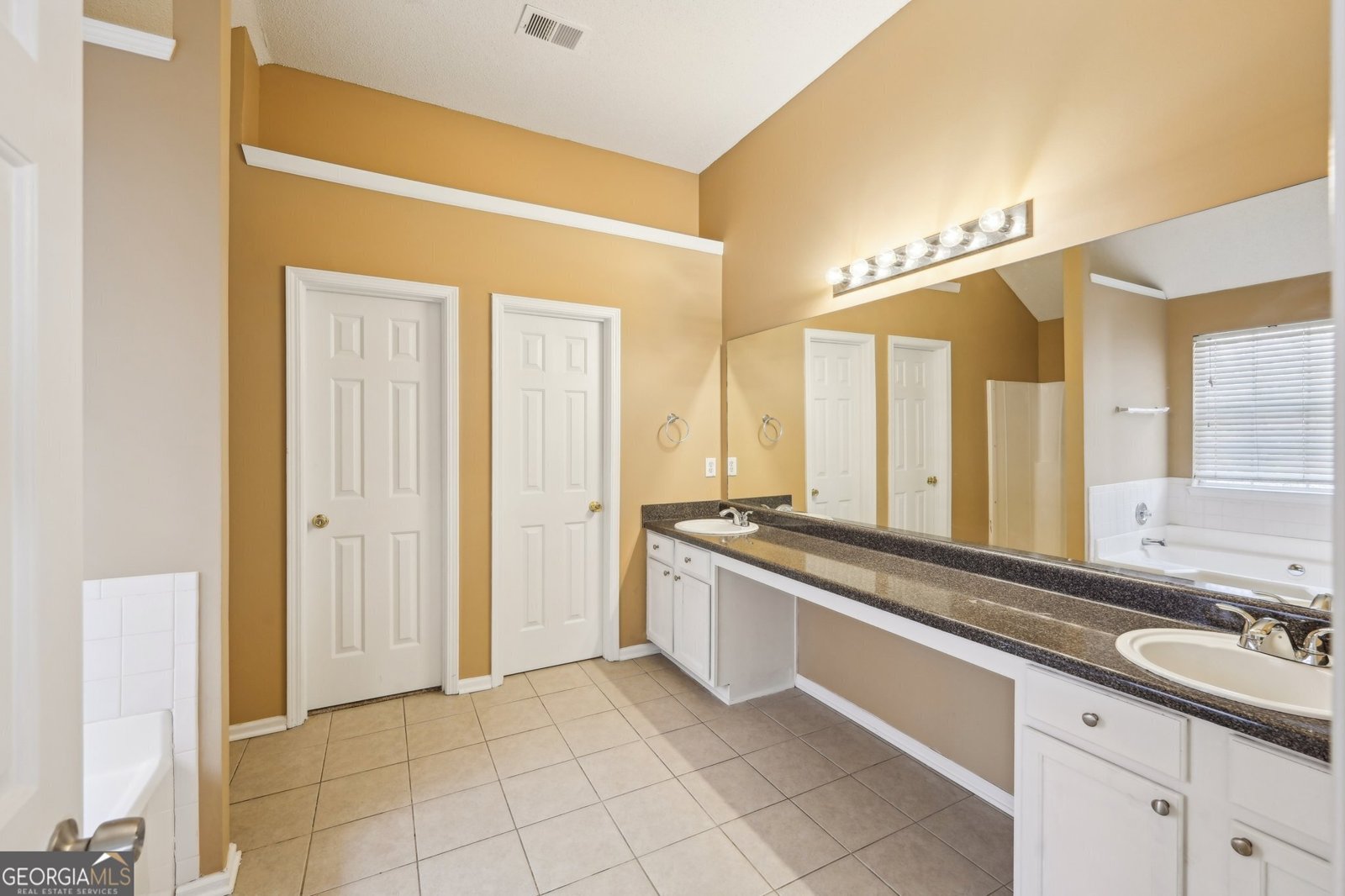 204 Eleanor Court Stockbridge - 53