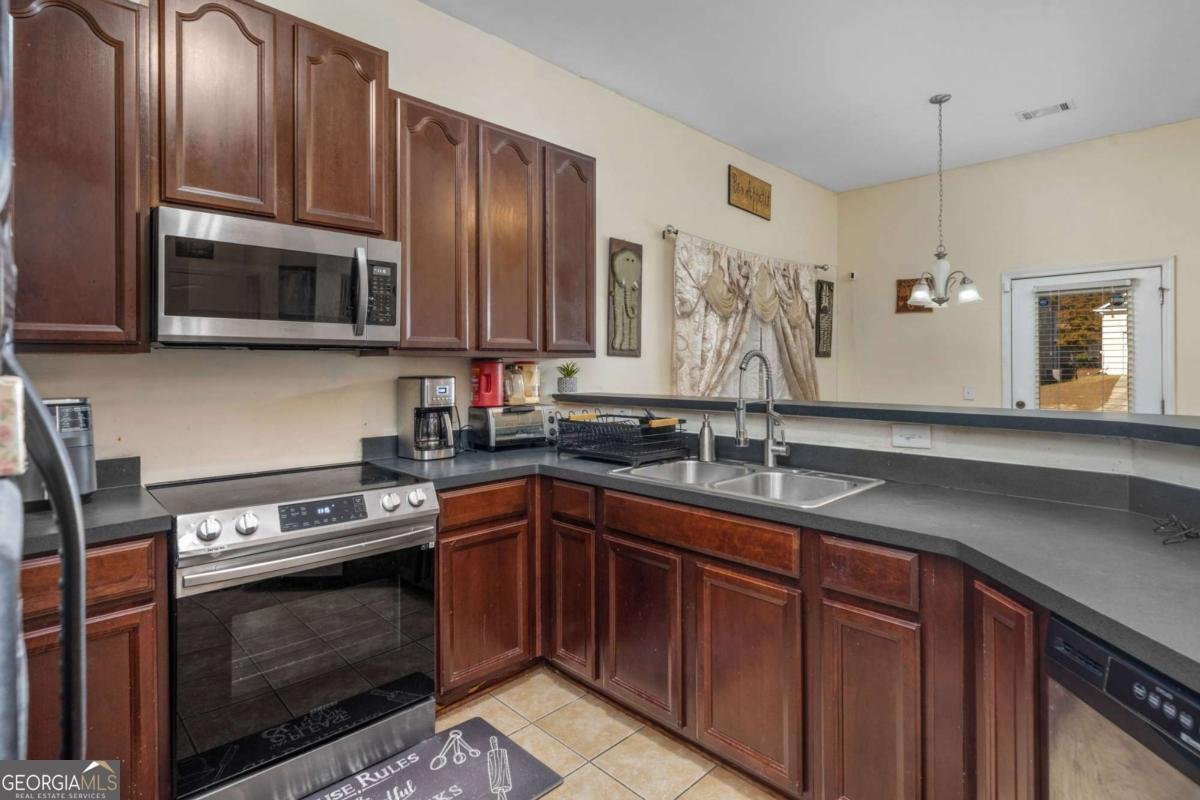 631 Ivy Brook Way Macon - 18