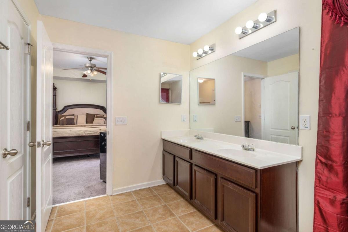 631 Ivy Brook Way Macon - 26