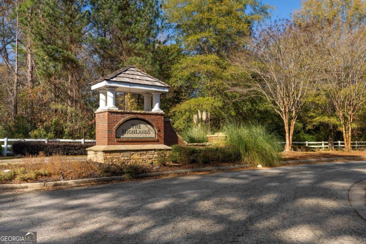 631 Ivy Brook Way Macon - 36