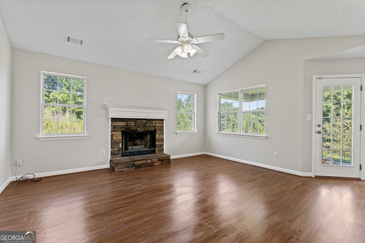 217 Crystal Court Hampton - 12