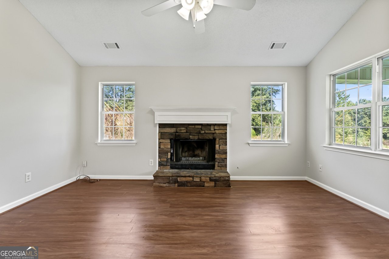 217 Crystal Court Hampton - 17