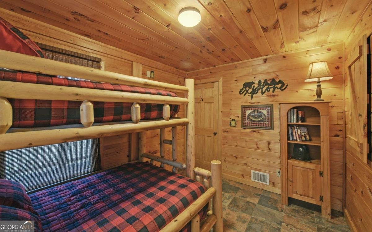 184 Smith Hill Road Cherry Log - 21