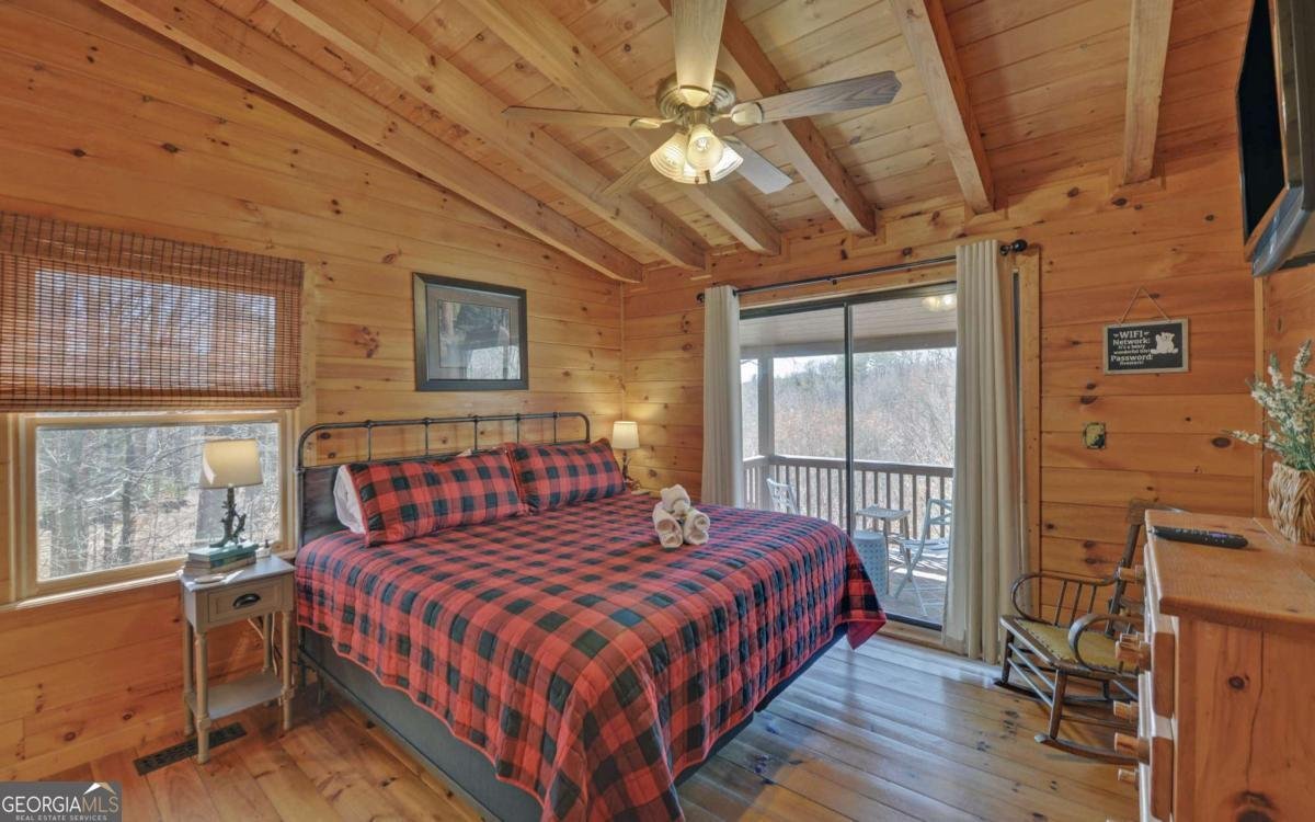 184 Smith Hill Road Cherry Log - 23