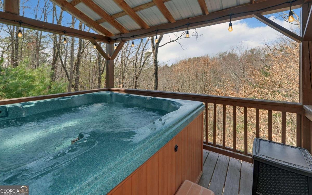 184 Smith Hill Road Cherry Log - 25