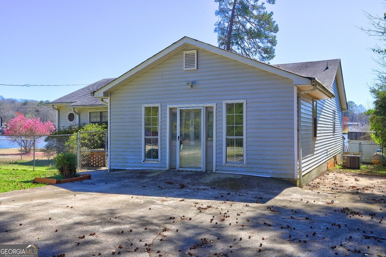 342 Lakeshore Drive Stockbridge - 3