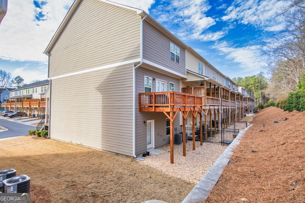 2527 Hedgeway Circle Kennesaw - 45