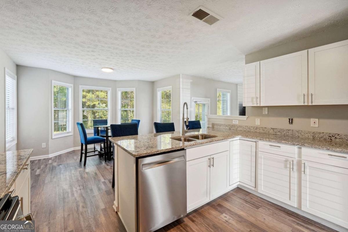 93 Carriage Lake Drive Stockbridge - 17