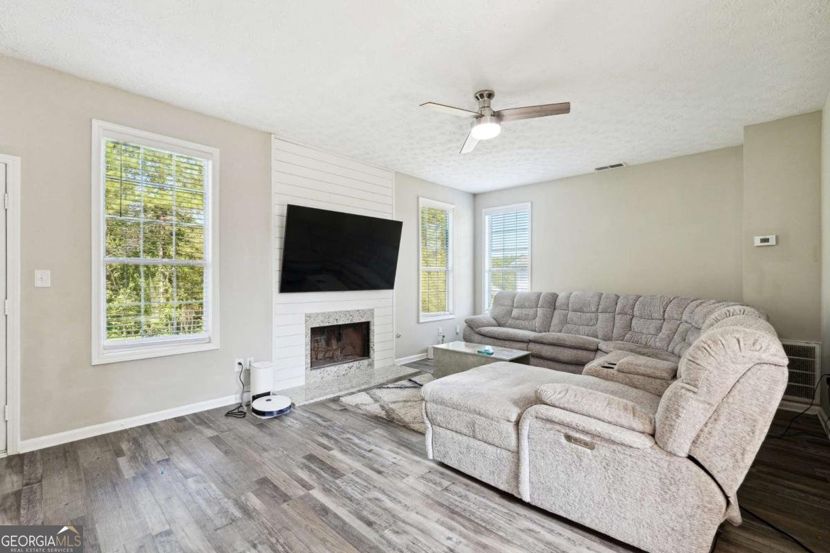 93 Carriage Lake Drive Stockbridge - 8