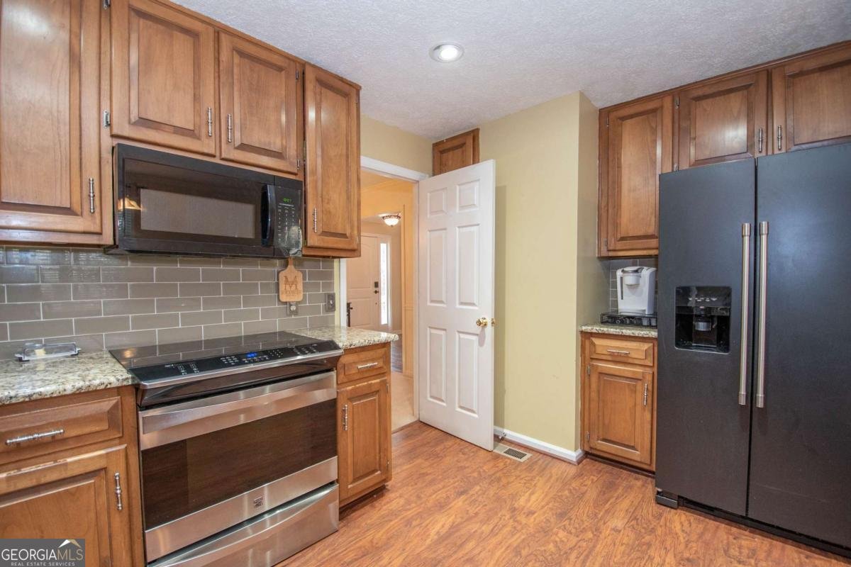 207 Lakeshore Way Lagrange - 10