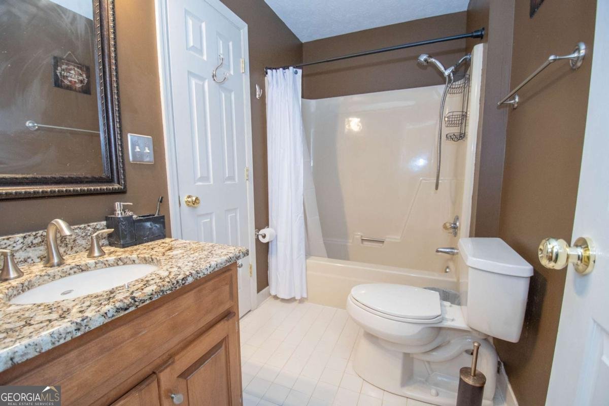207 Lakeshore Way Lagrange - 24