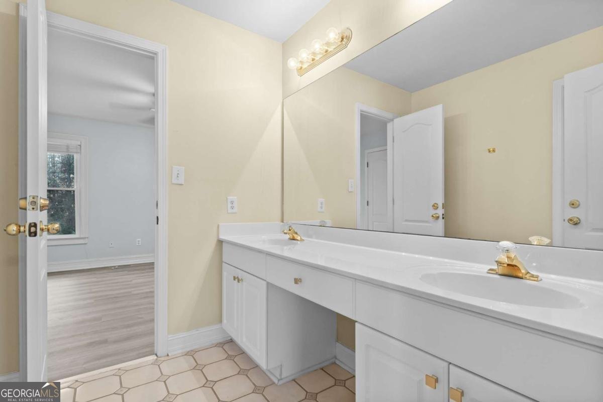 675 Timber Ives Drive Dacula - 26