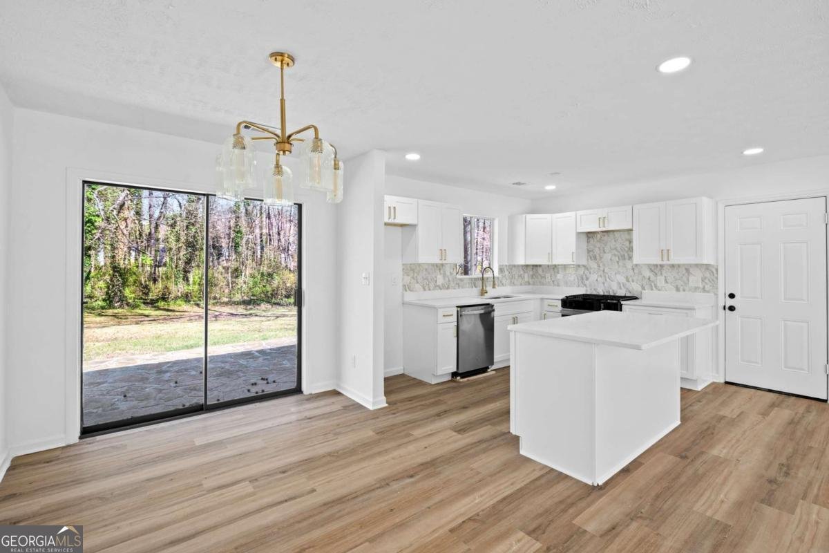 8212 Englewood Trail Riverdale - 11