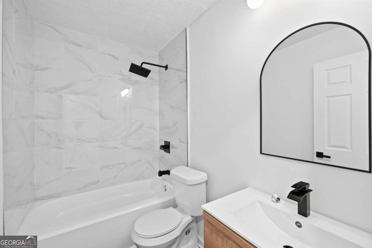 8212 Englewood Trail Riverdale - 25