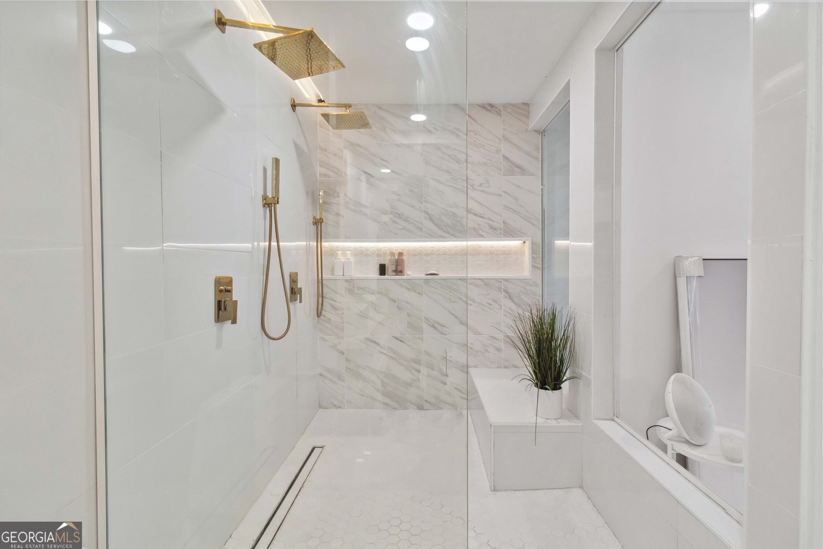 2125 Datona Drive Atlanta - 19