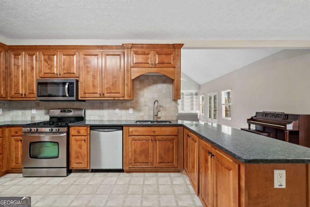 101 Hardwood Lane Canton - 15