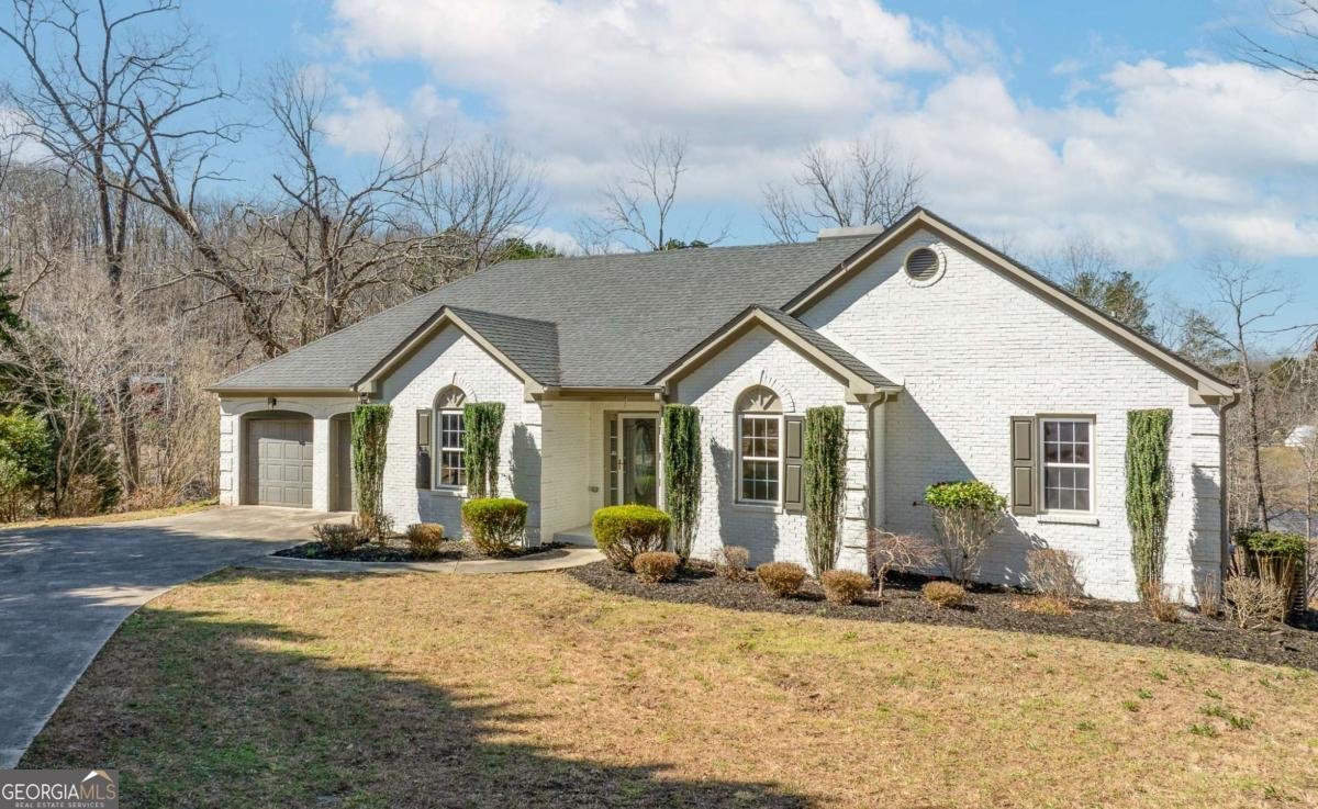 8160 Stone Hill Road Cumming - 1