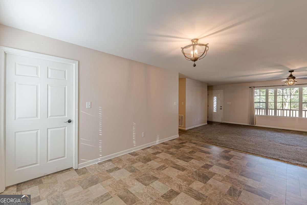 537 Pine Shadows Drive Dallas - 9