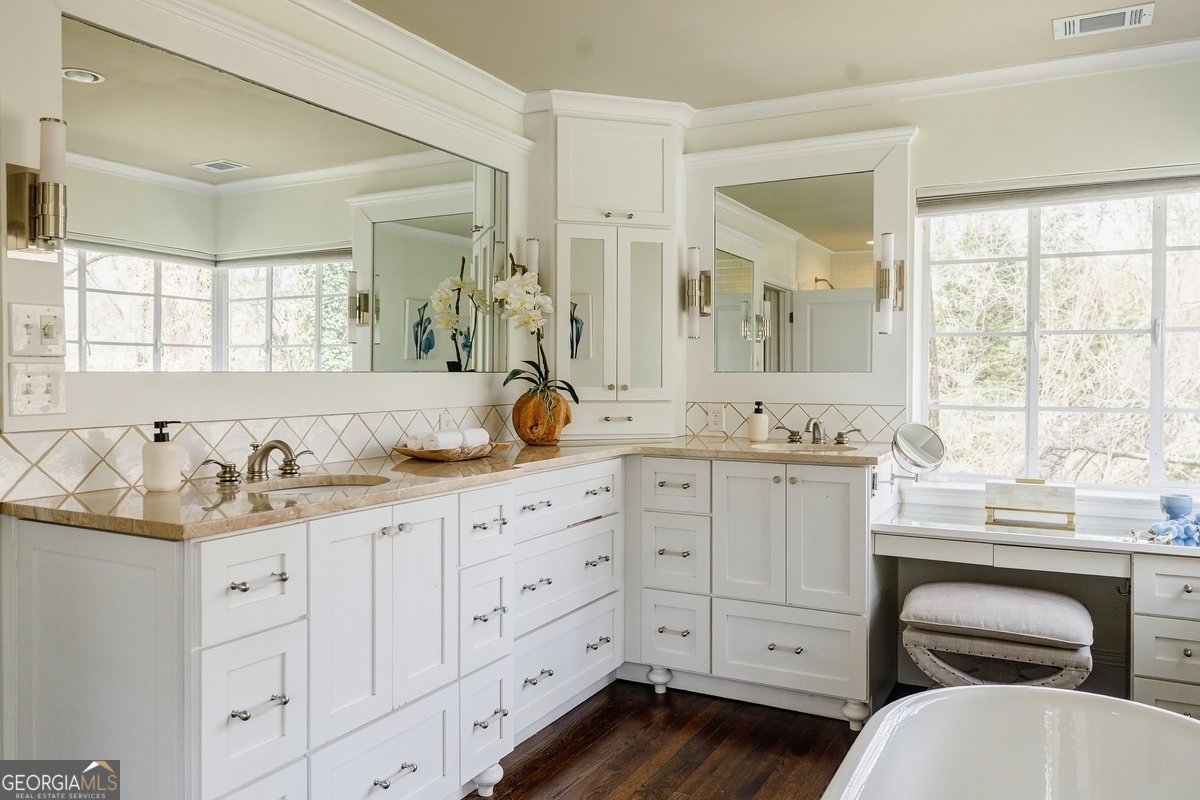 3790 Narmore Drive Atlanta - 157
