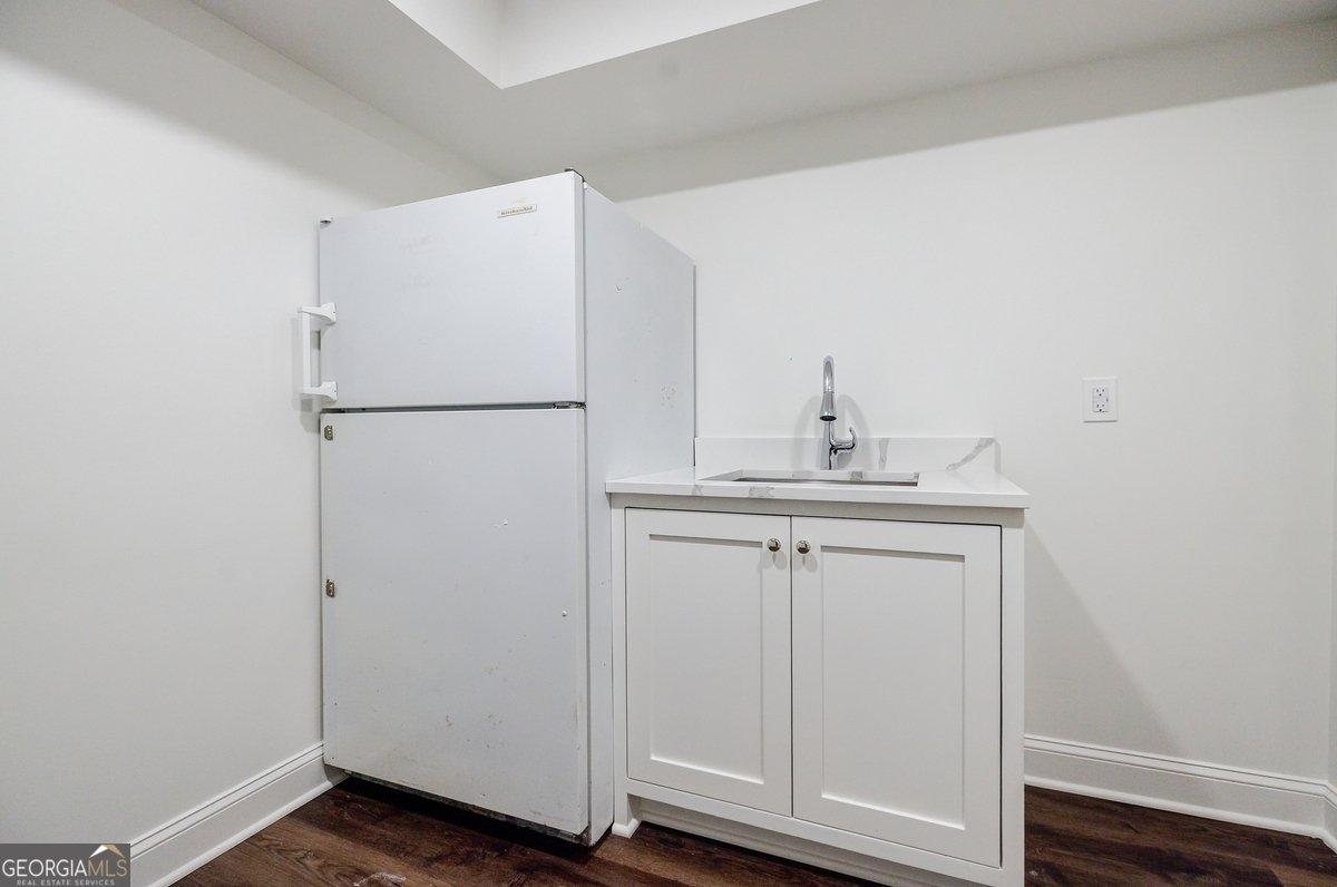 3790 Narmore Drive Atlanta - 90