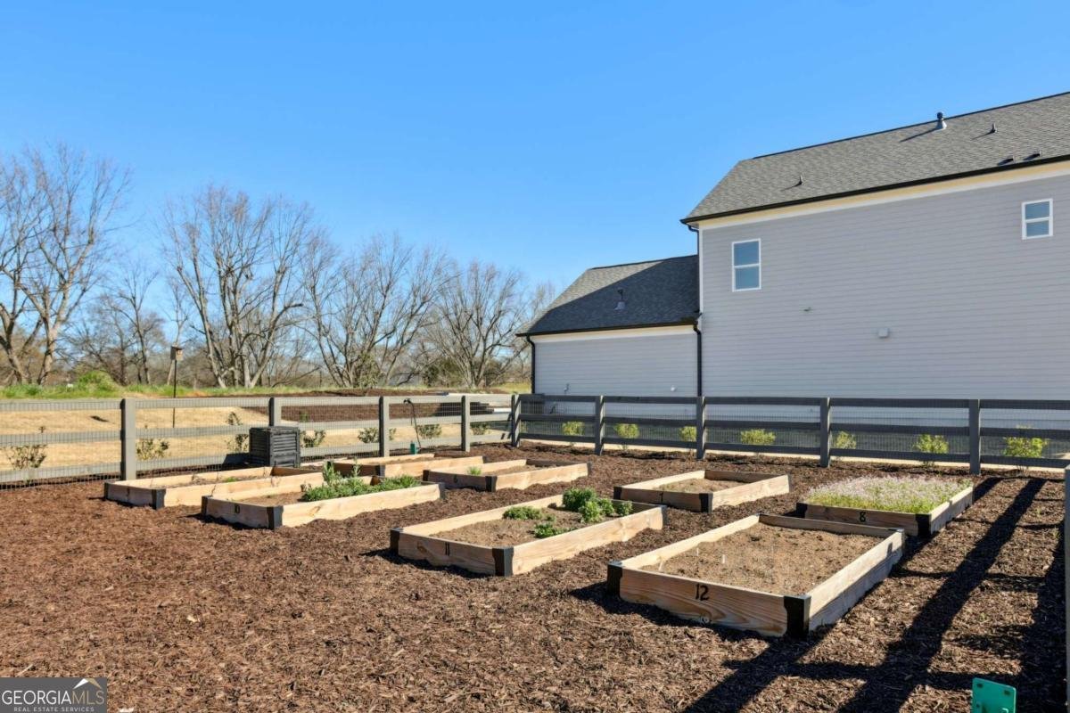 83 Arnold Poplar Lane Auburn - 37