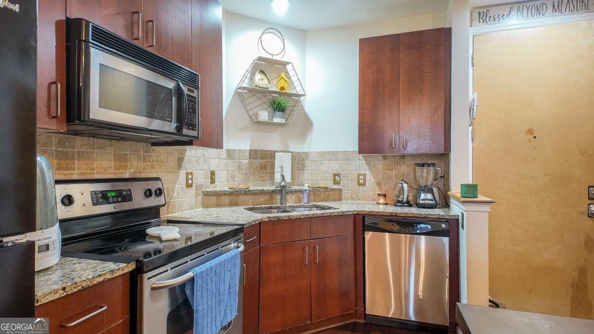 898 Oak Street Atlanta - 6