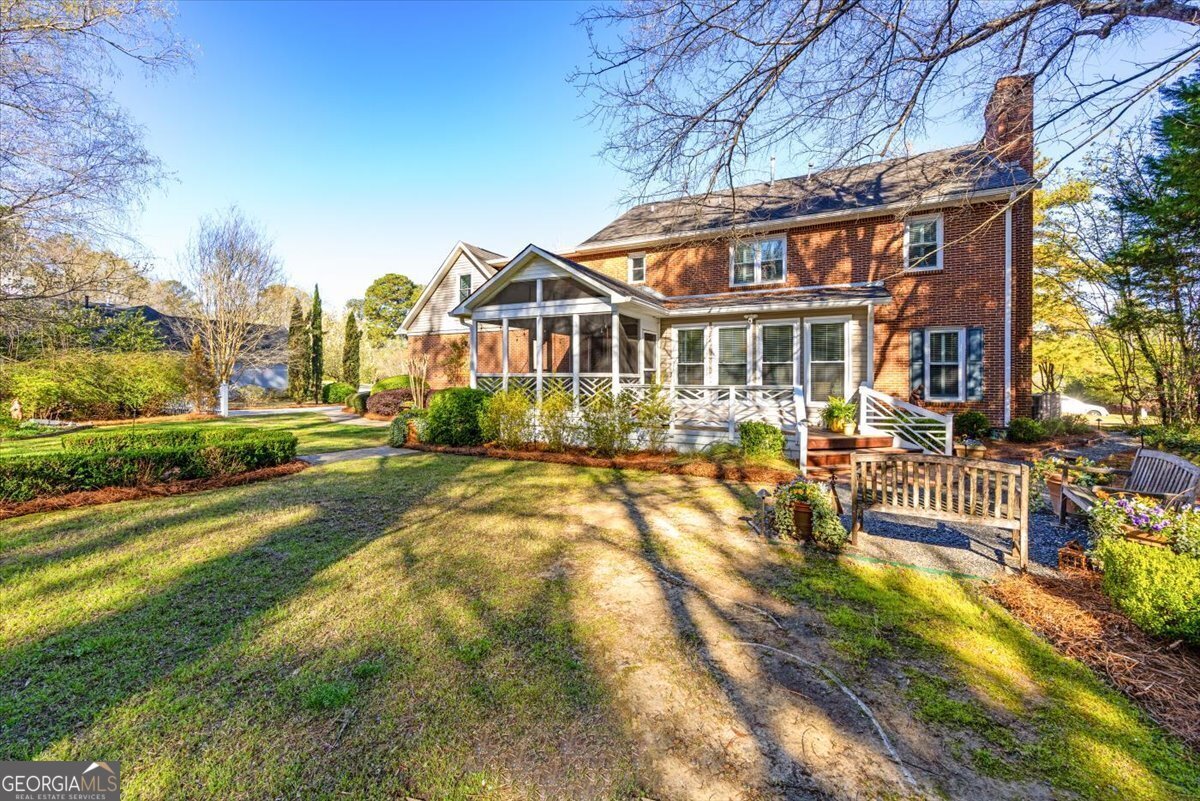 5046 Oxford Road Macon - 44