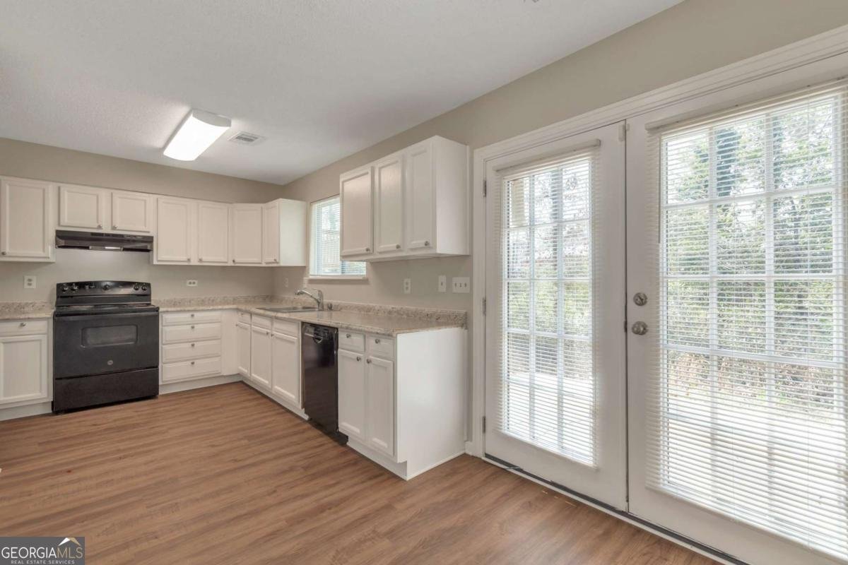 1575 Kelleys Close Stone Mountain - 11