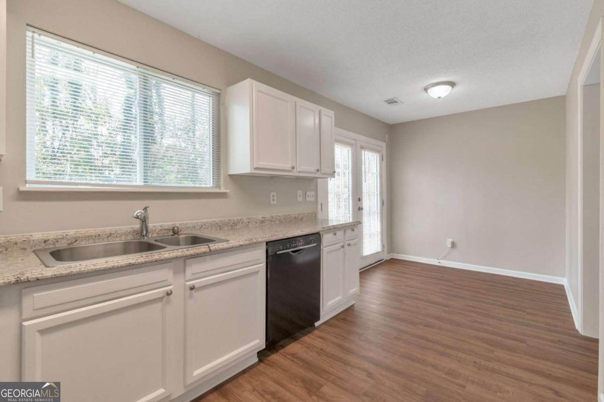1575 Kelleys Close Stone Mountain - 13