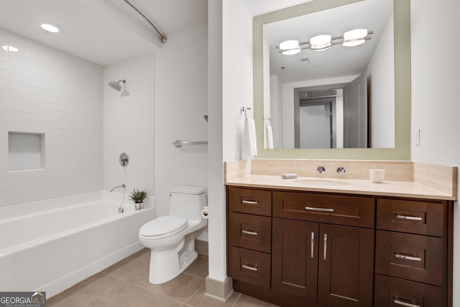 4561 Olde Perimeter Way Atlanta - 34