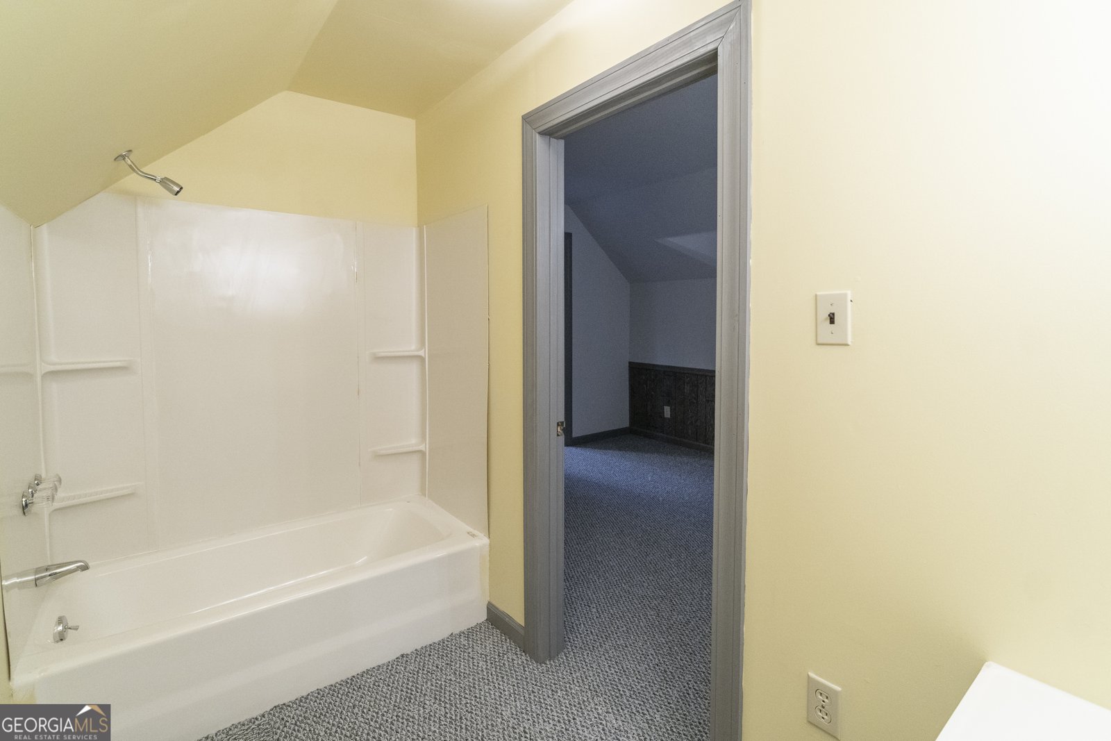 96 Joyce Drive (off Airport Road) Cleveland - 64