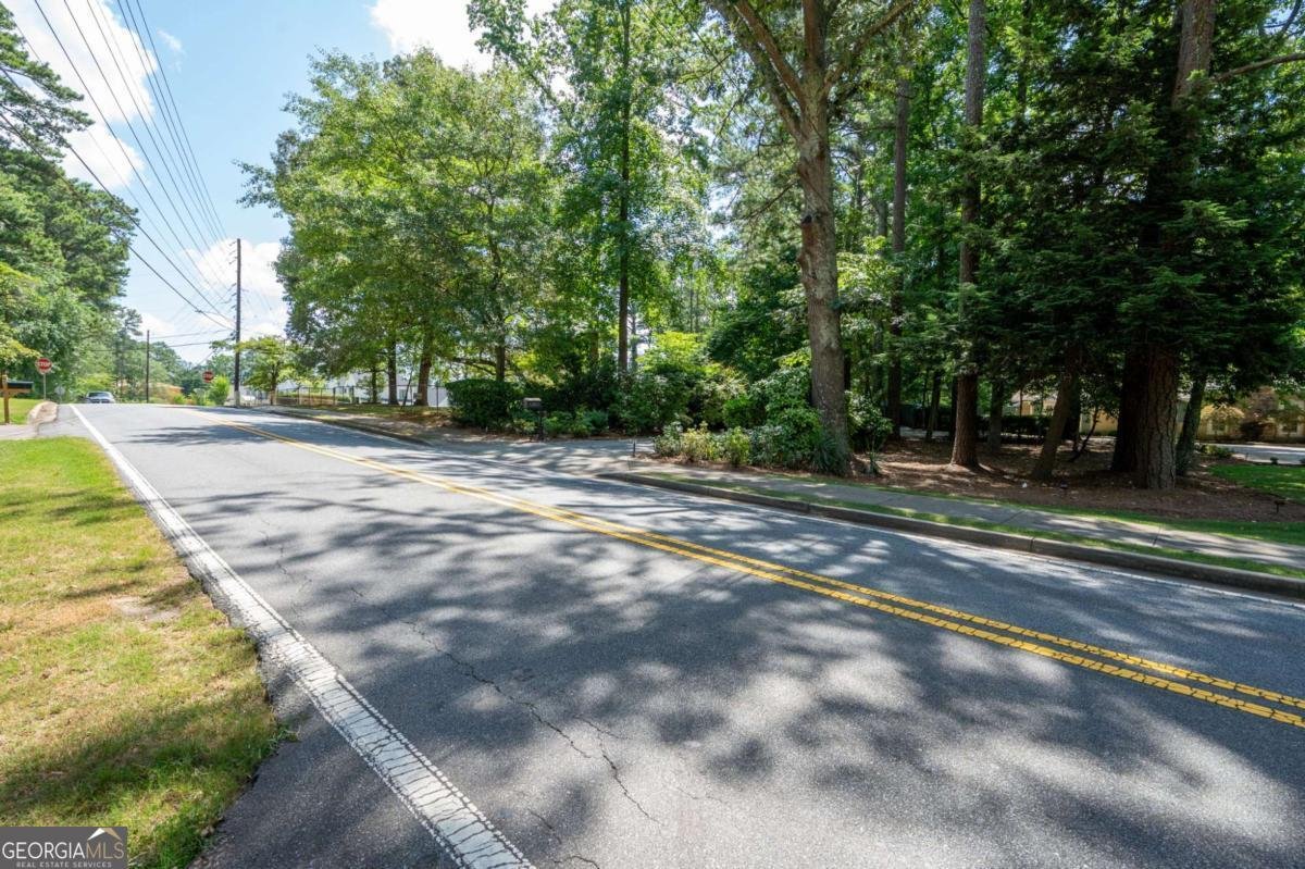 59 WOODLAWN Drive Marietta - 11