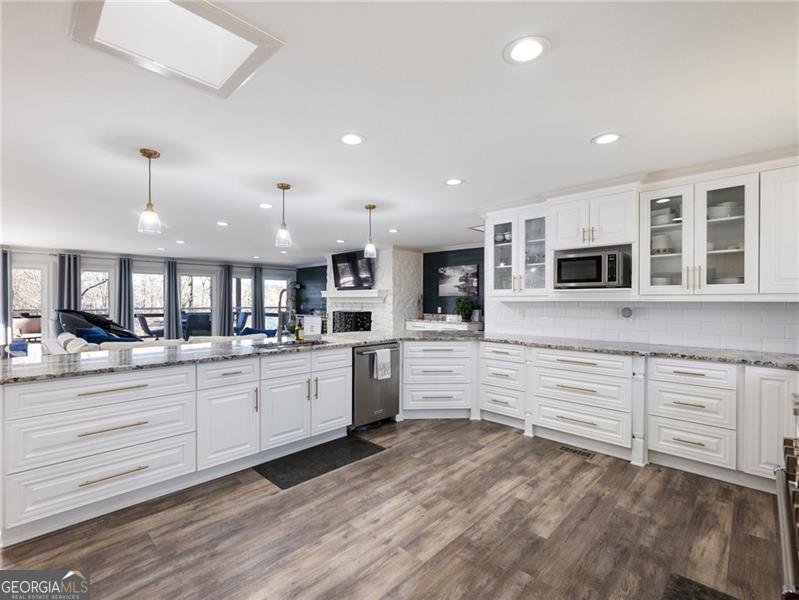 6041 Blackberry Lane Buford - 12