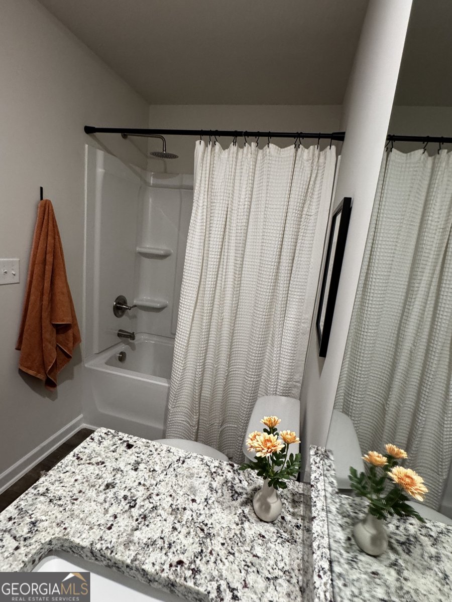 241 Ivey Terrace Temple - 9