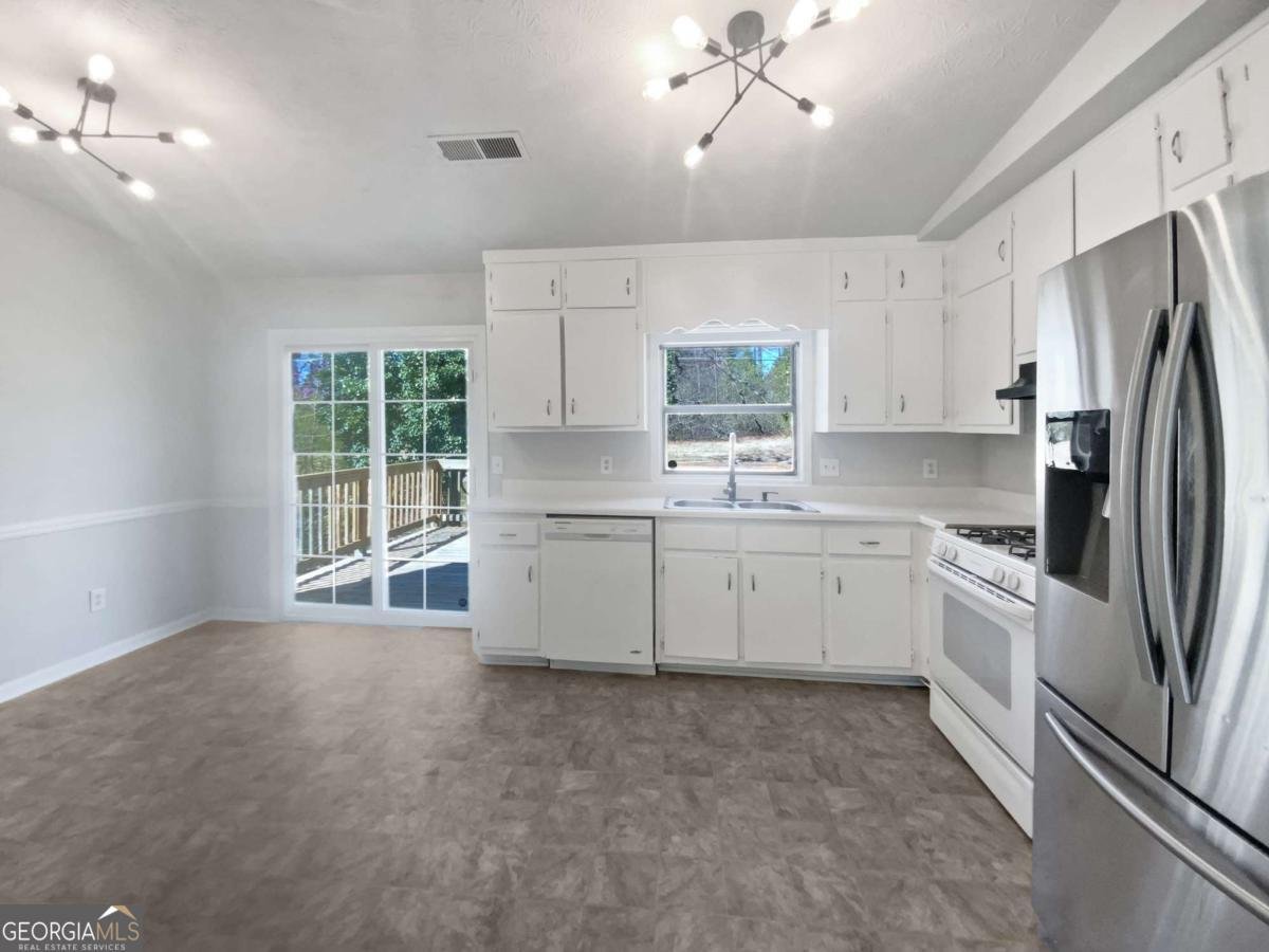 5216 Sweet Air Lane Stone Mountain - 3