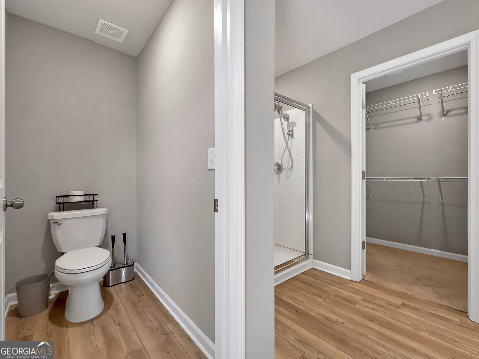 301 Amsterdam Way Hampton - 25