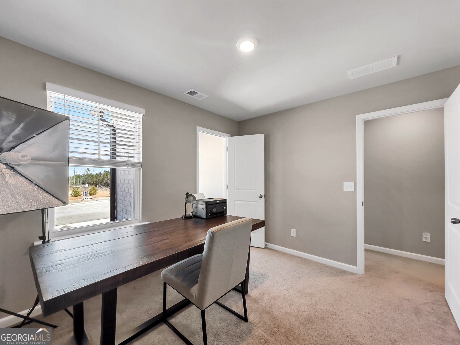 301 Amsterdam Way Hampton - 31